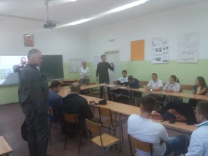 трибина2